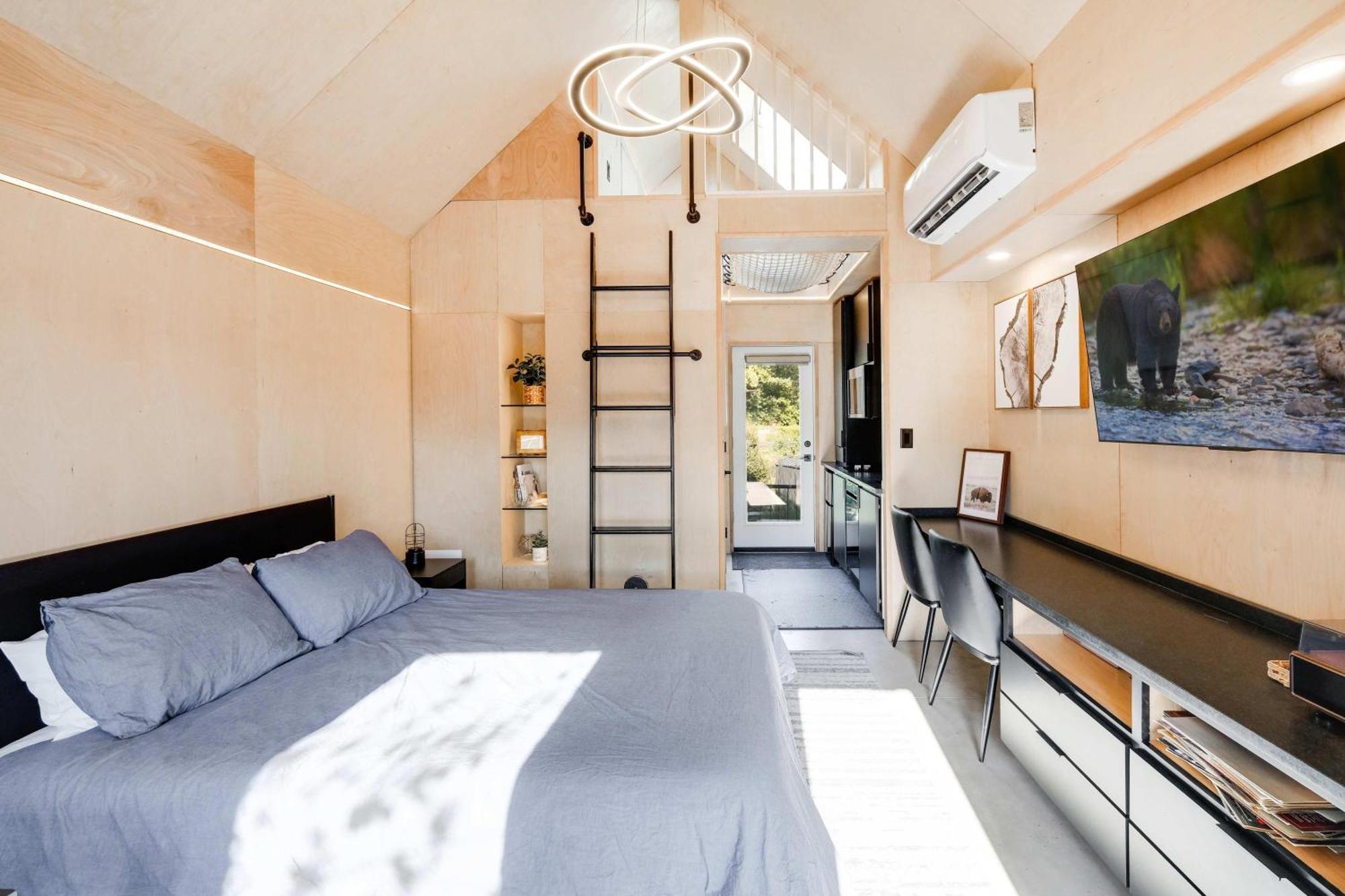 Bunkies- The Hold Villa Ottawa Bagian luar foto